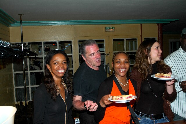 min 2006 05 02 latino 122